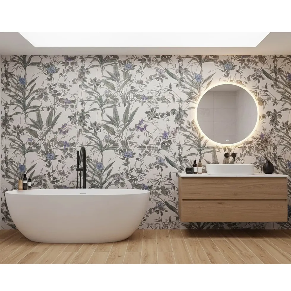 Infografía del baño principal con bañera exenta, mueble suspendido de madera y espejo retroiluminado